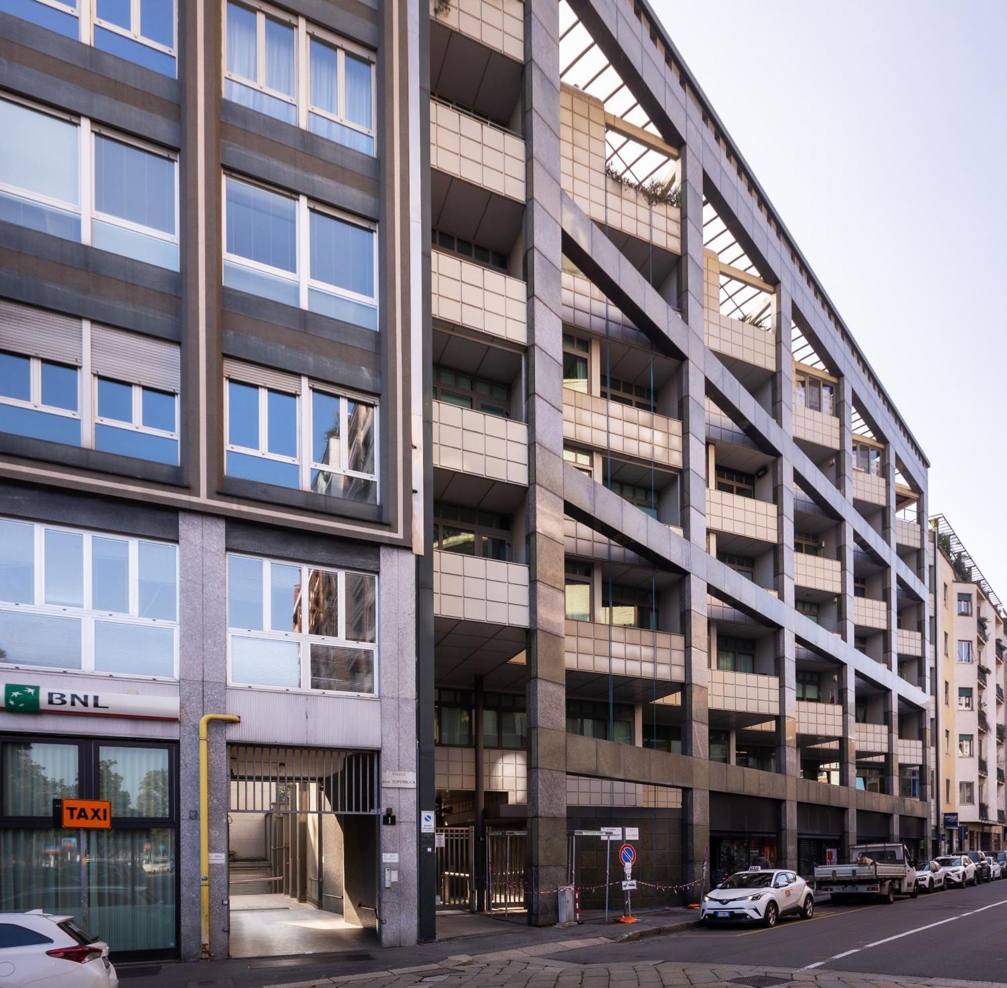 Ampio Bilocale Repubblica - Mirable Pm Lägenhet Milano Exteriör bild